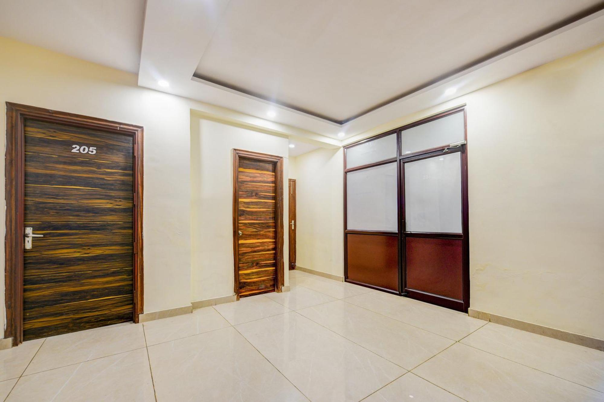 Hotel O Ridge Way Stays Faridabad Dış mekan fotoğraf
